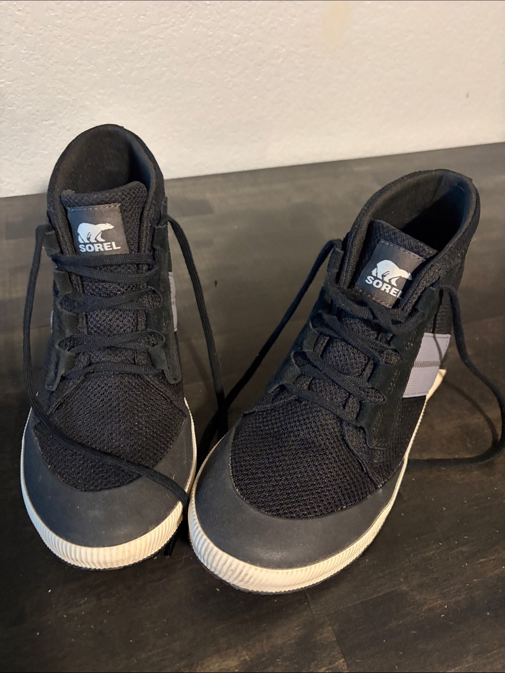 Sorel Black Water Proof Out And About Mid Sneaker Boot Size 10.5